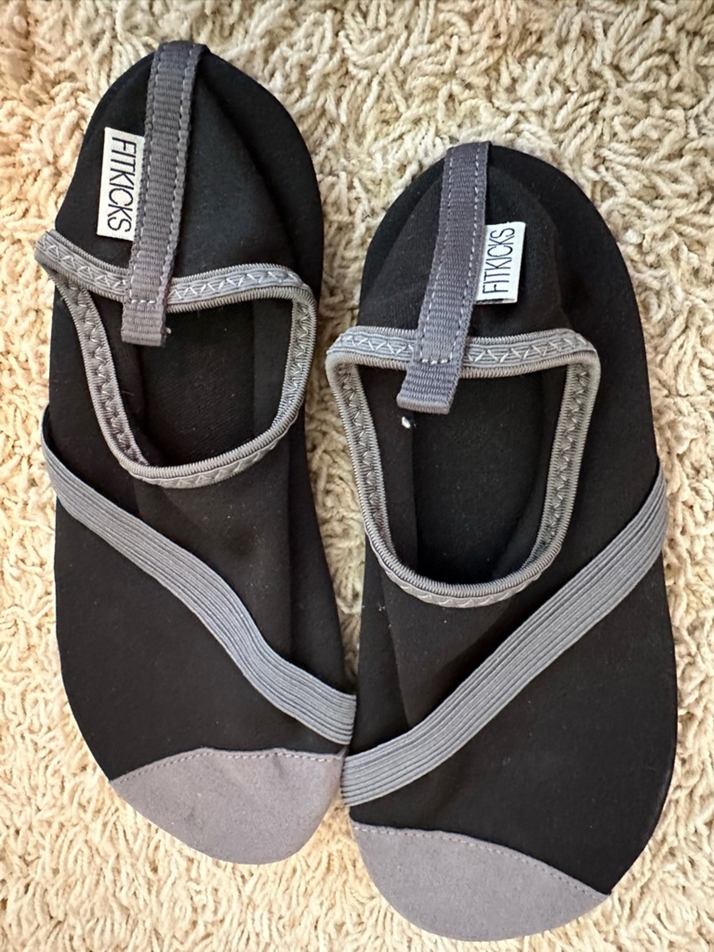 NWOT FIT SOCKS